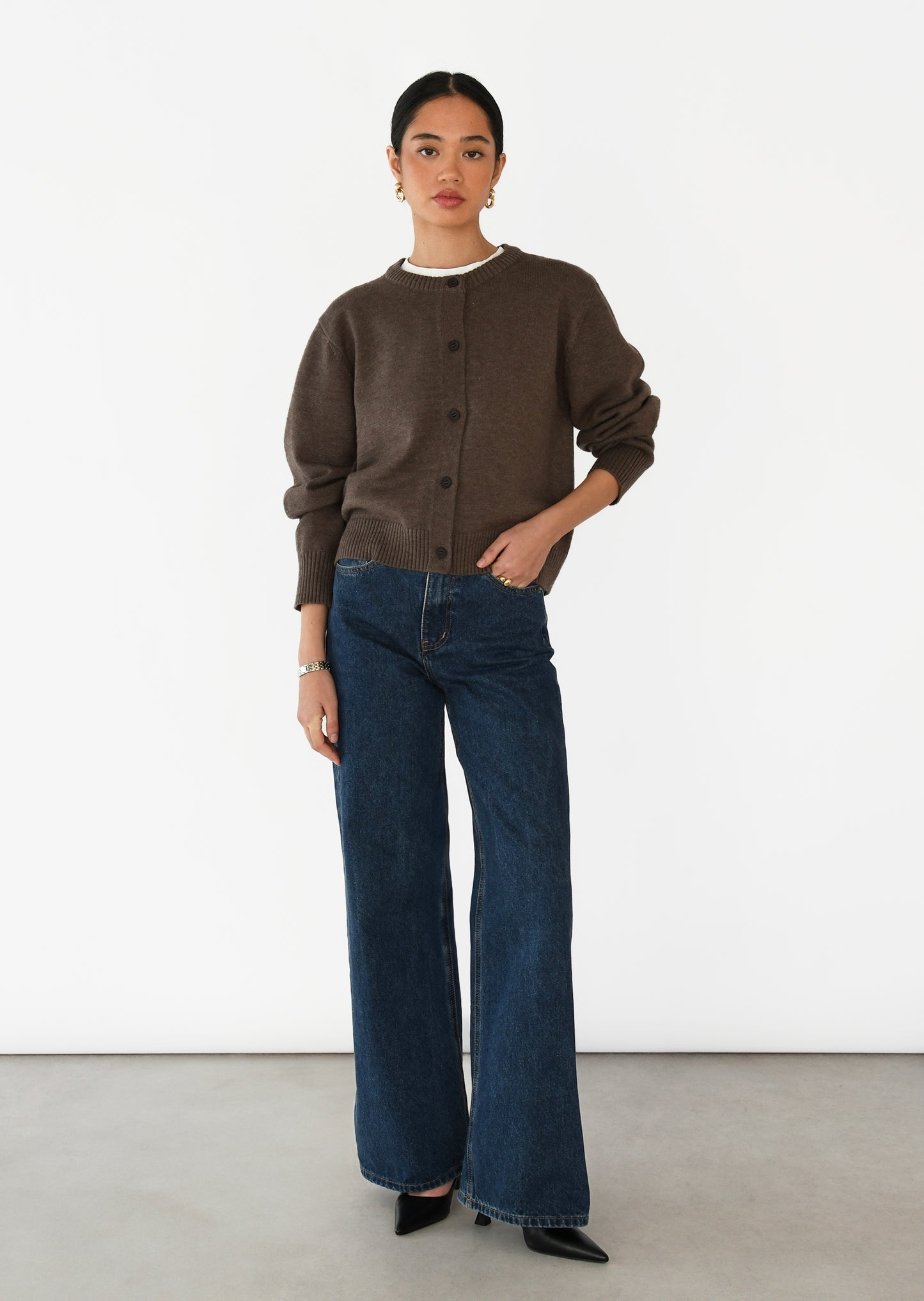 Buttoned knit cardigan