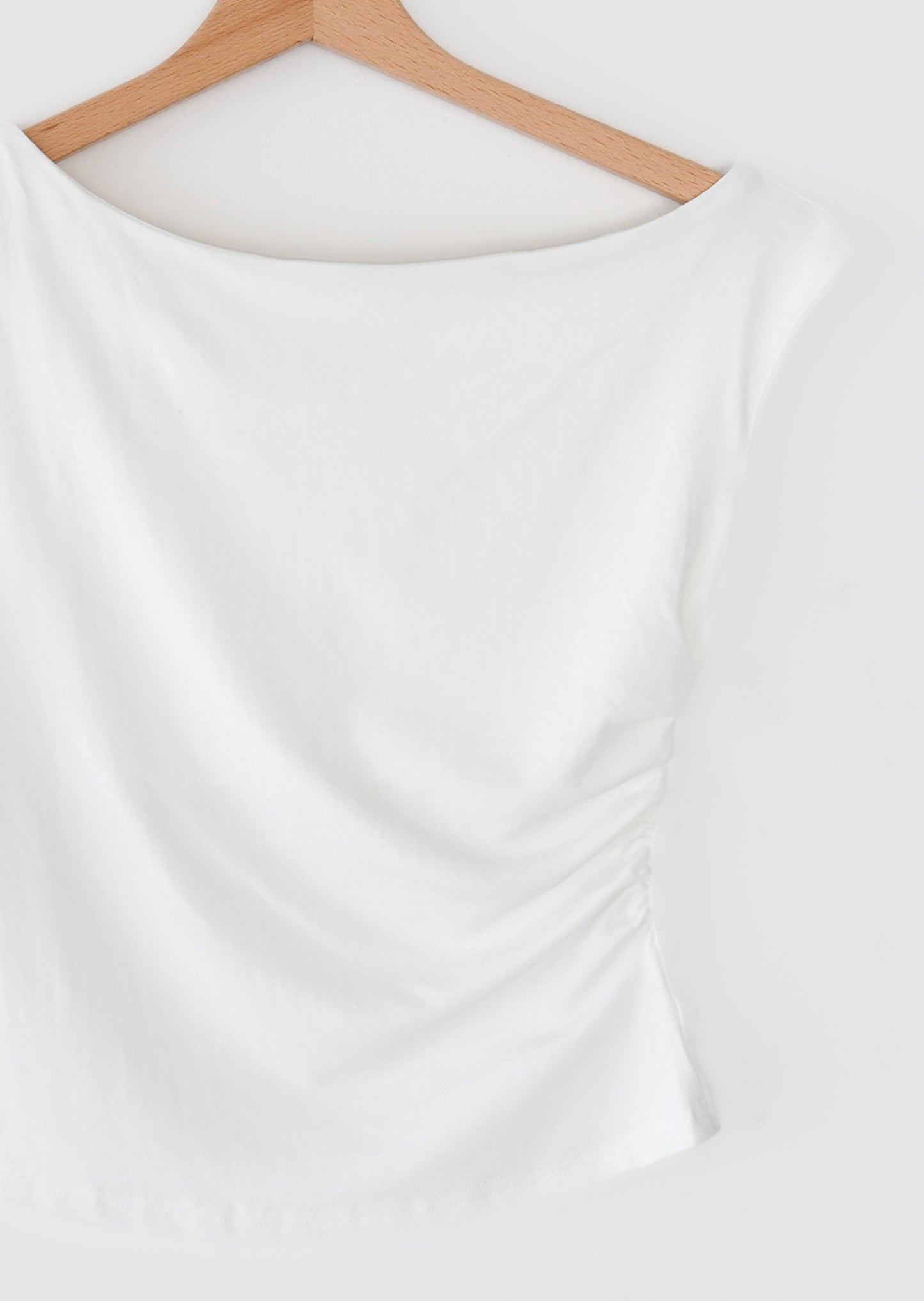 Gathered top