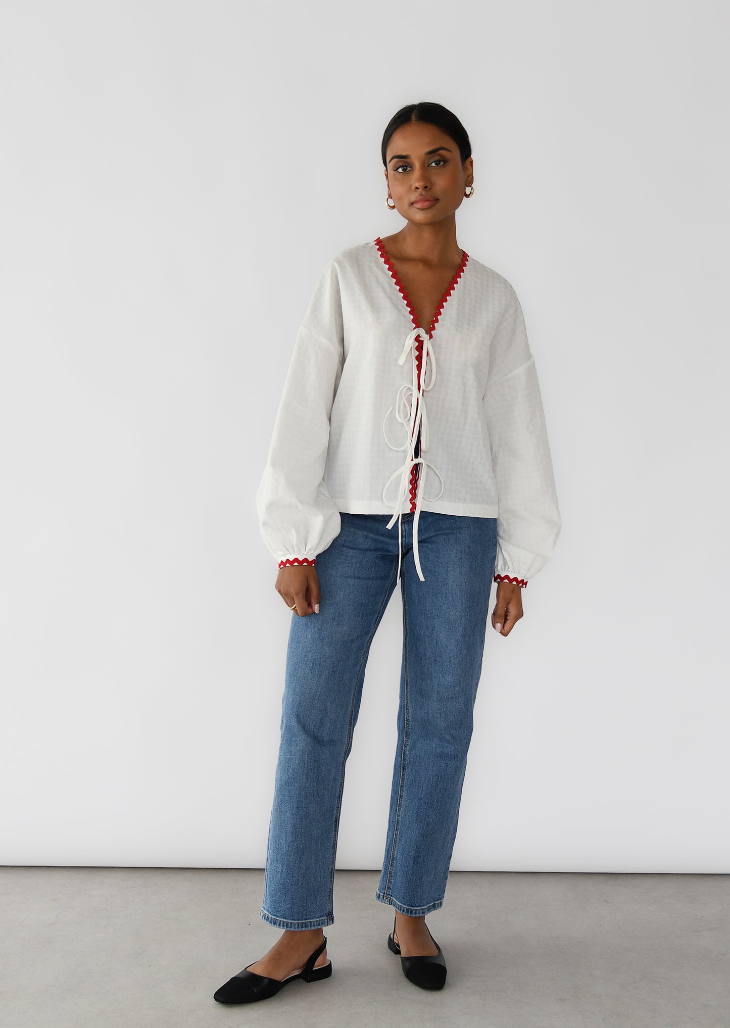 Tie blouse with contrast trim