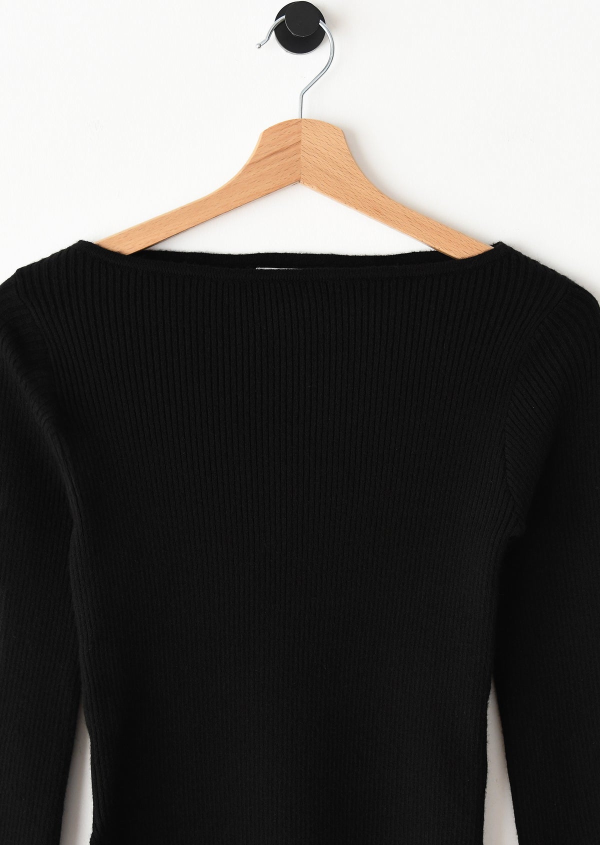 Pull asymétrique en maille