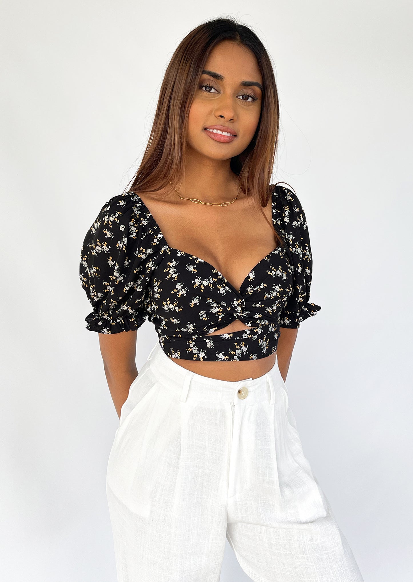 Crop top fleuri noué