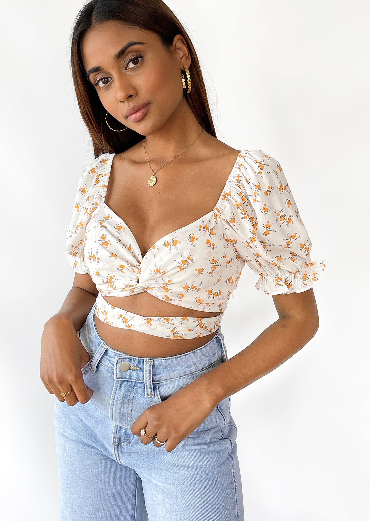 Crop top fleuri noué