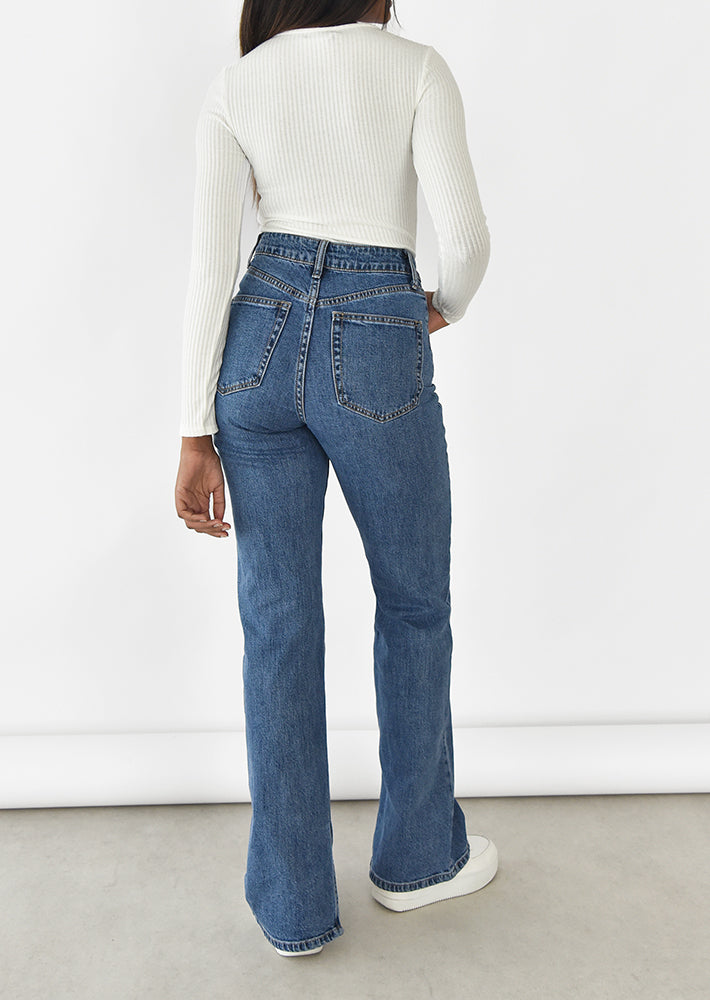 Jeans rectos abertura