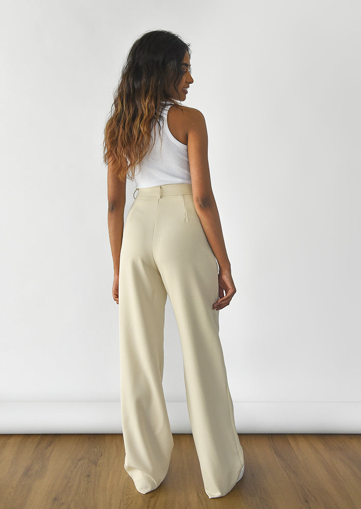 Wide leg pants in beige - Petite