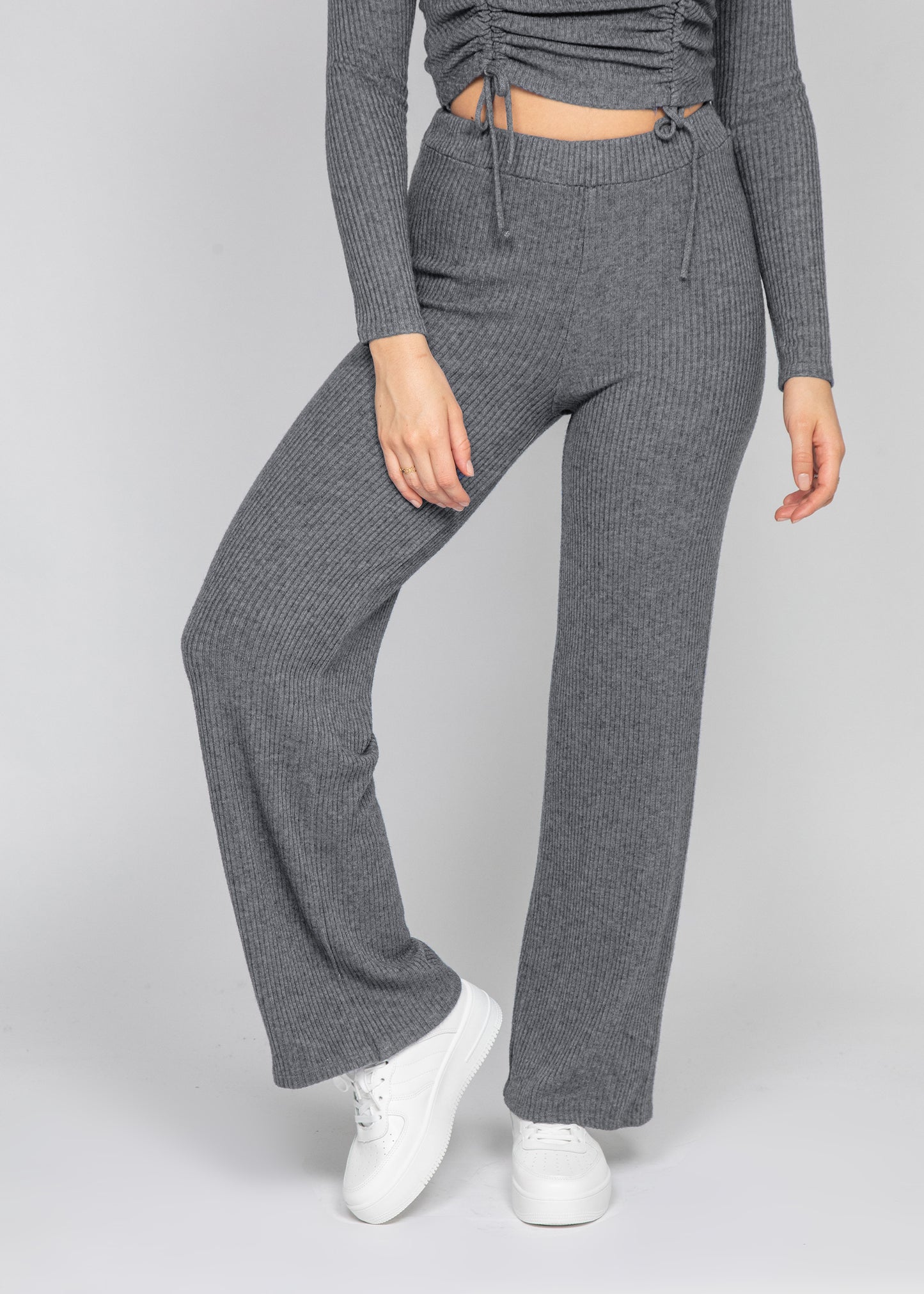 Ribbed wide leg trouser in grey