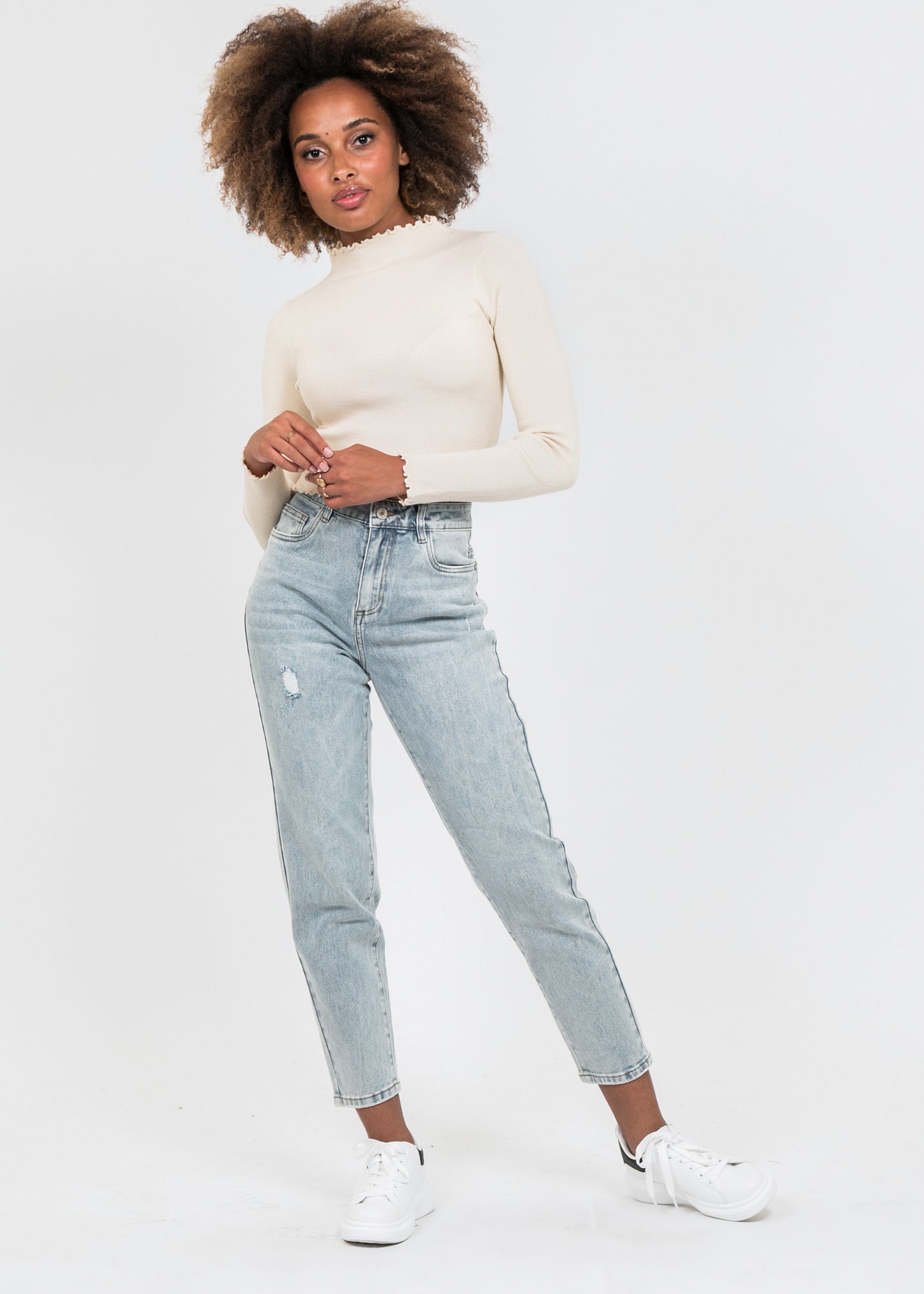 Jersey beige con dobladillo con volantes