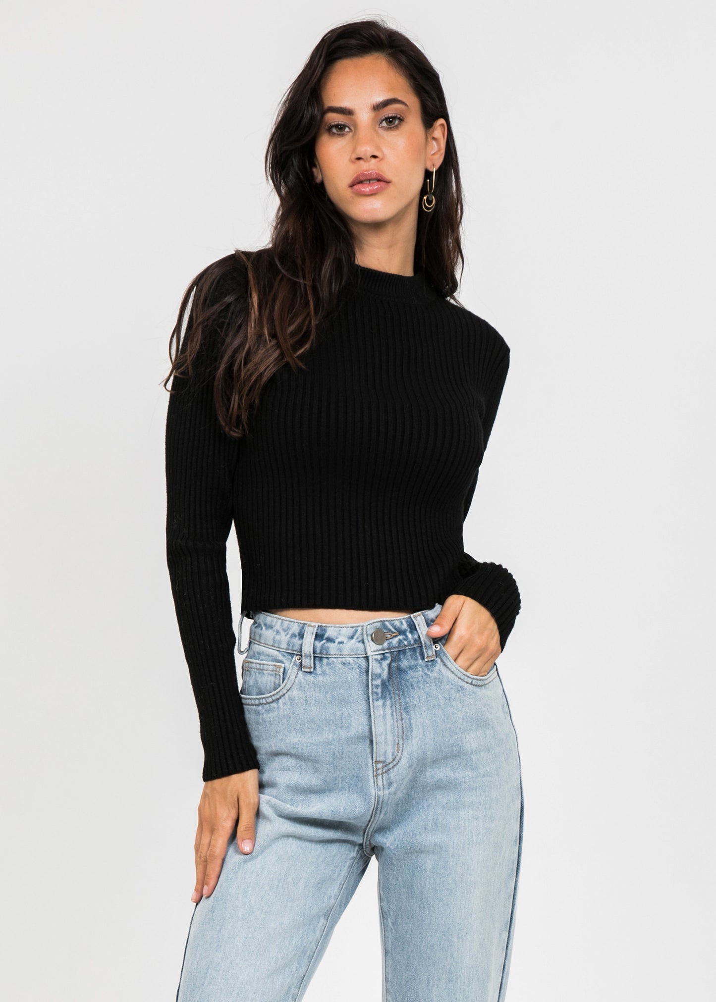 Crew neck ribbed jumper in black