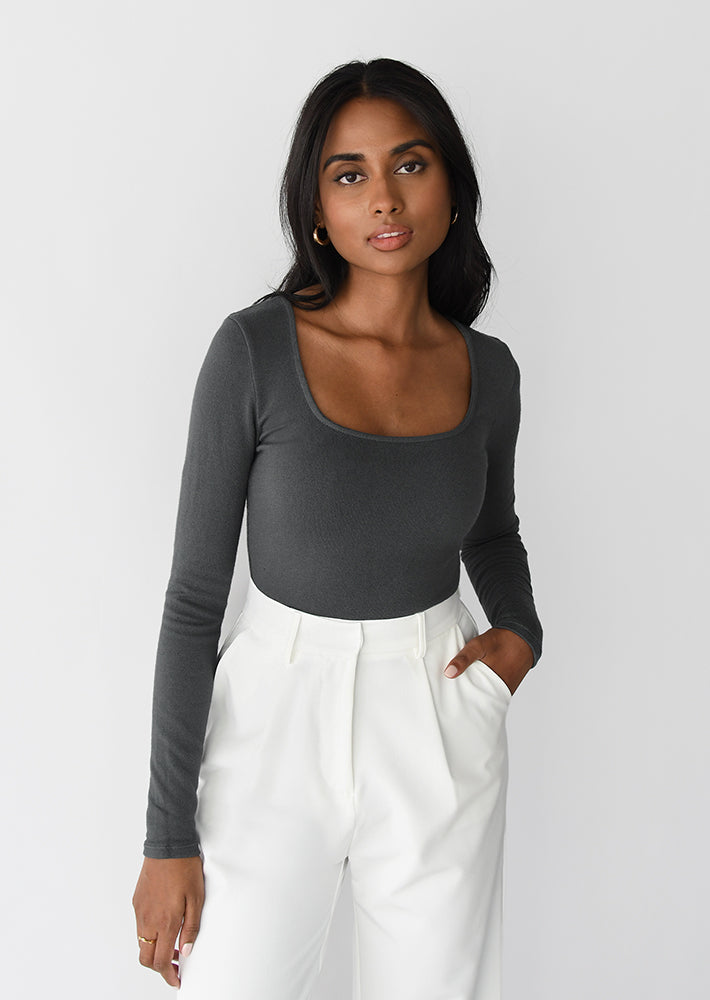 Top à encolure carrée