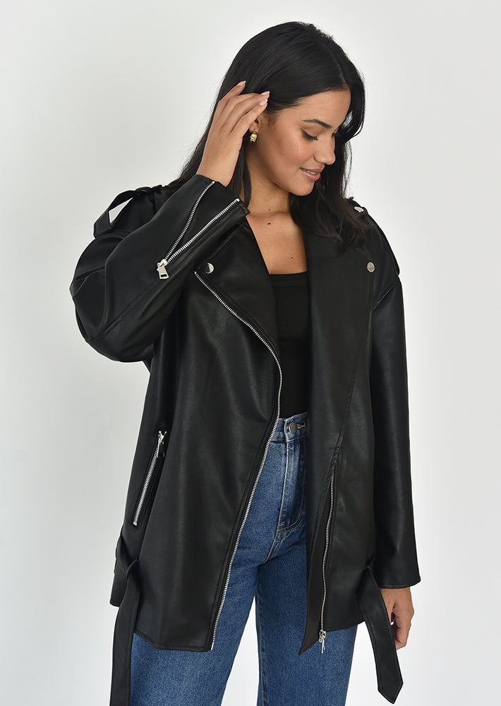 Cazadora biker oversize efecto piel