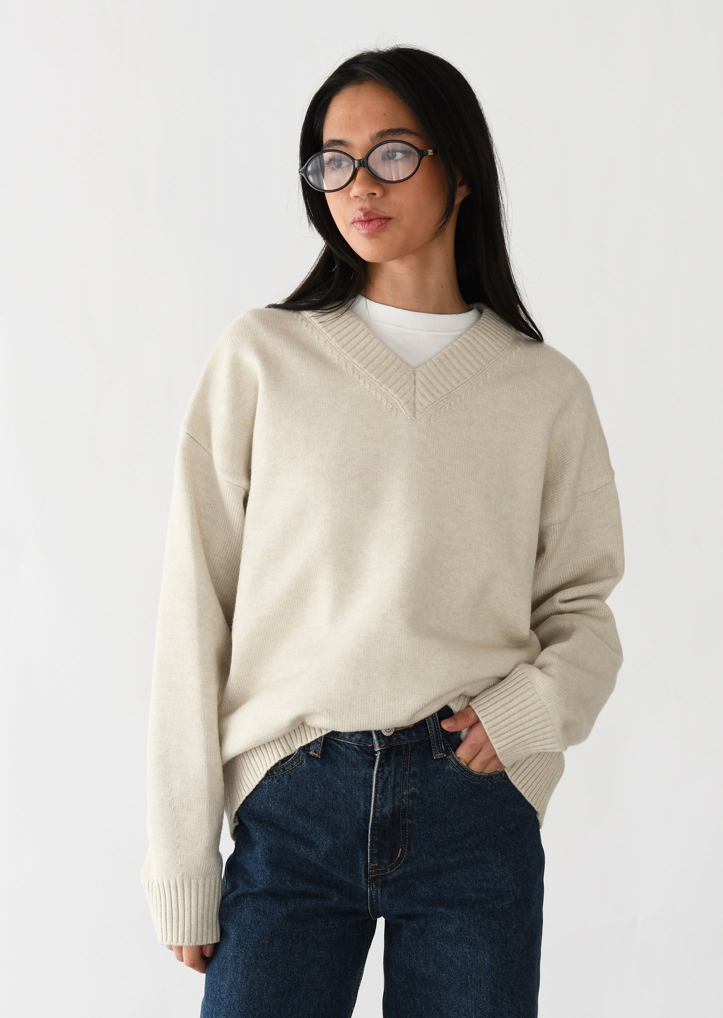 V-neck knit sweater 