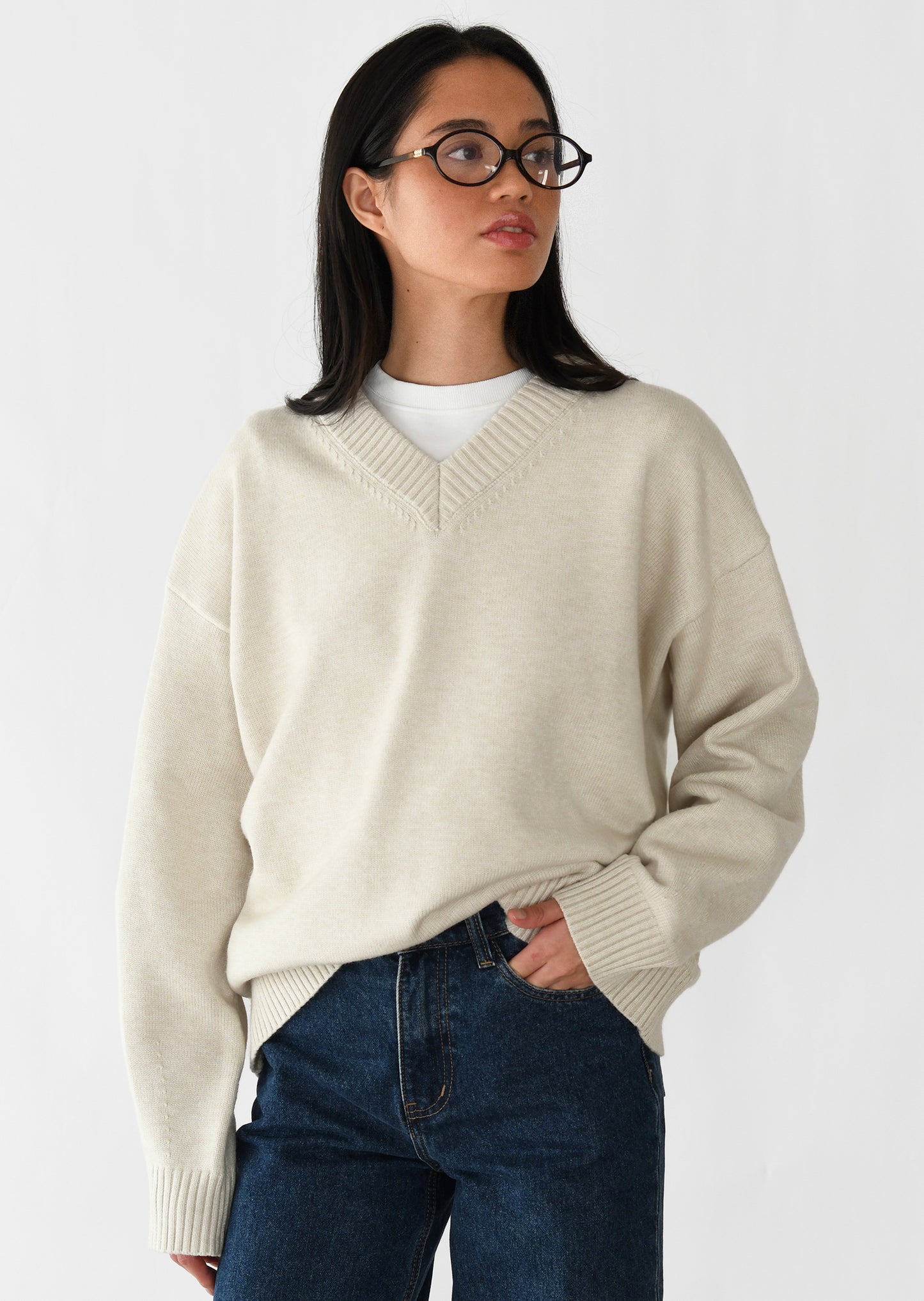 V-neck knit sweater 