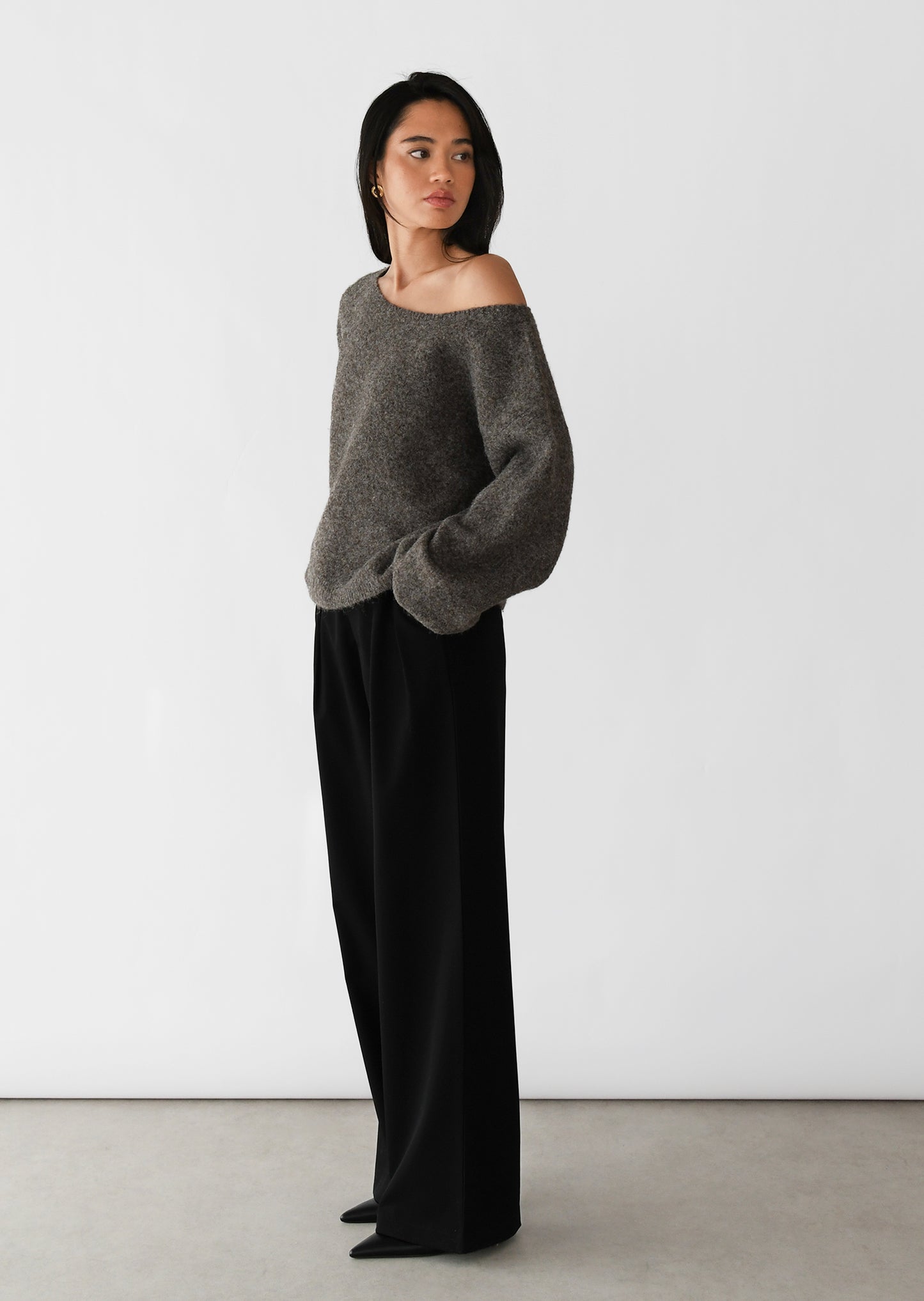 Boat-neck knitted sweater