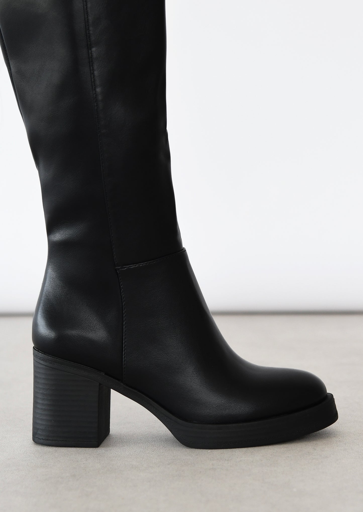 Block heel knee-high boots