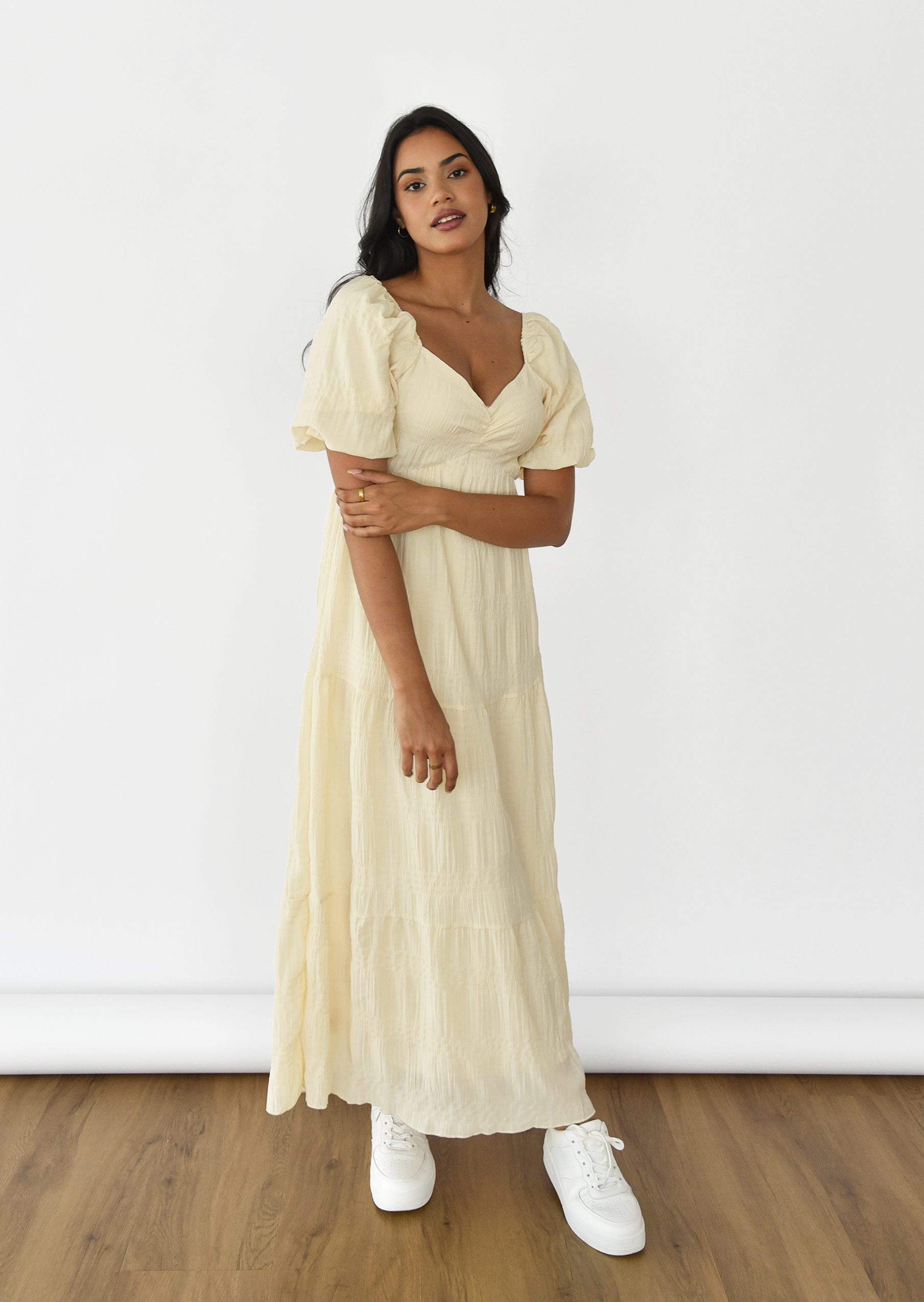 Robe longue a manches bouffantes