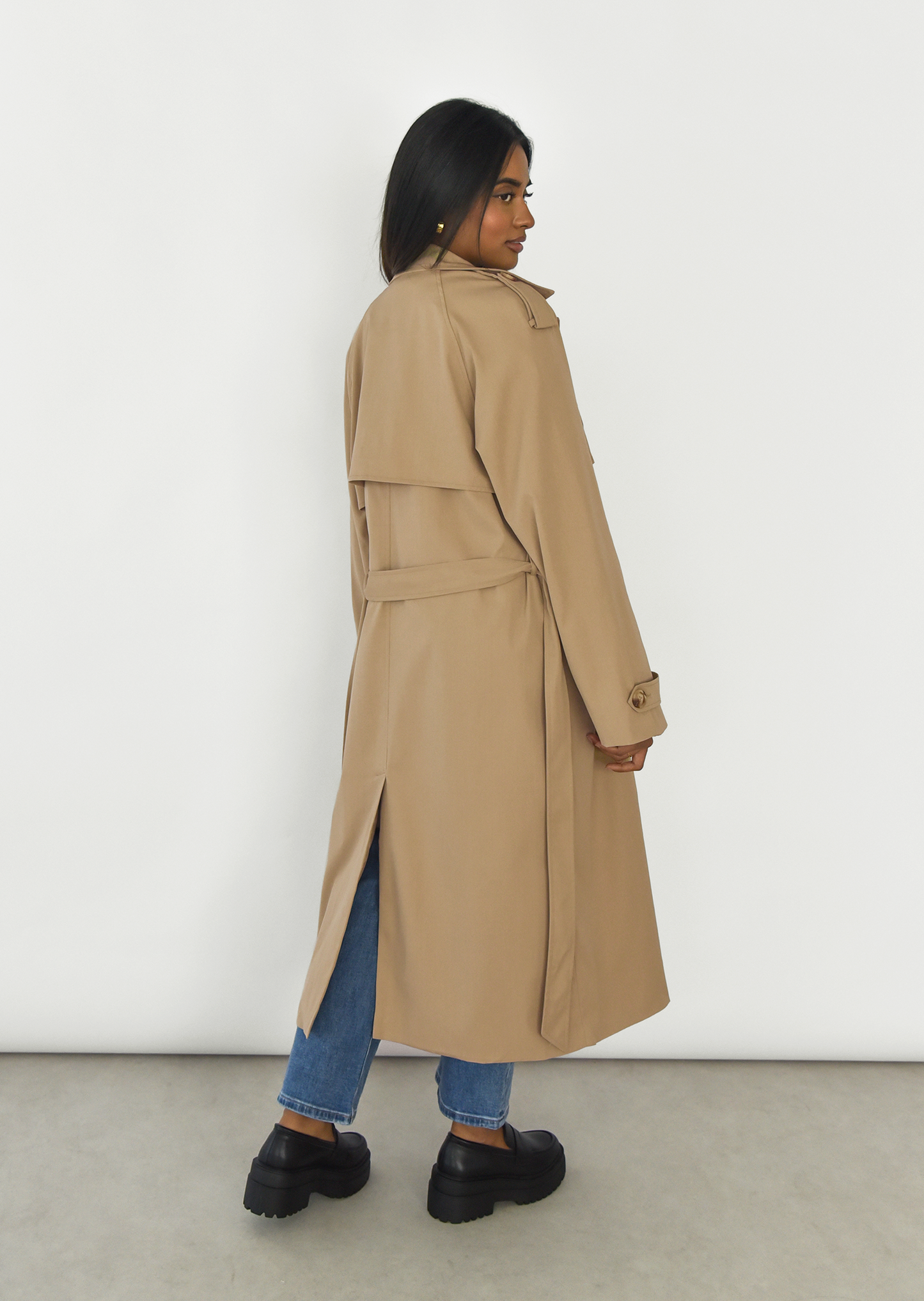 Trench-coat in taupe