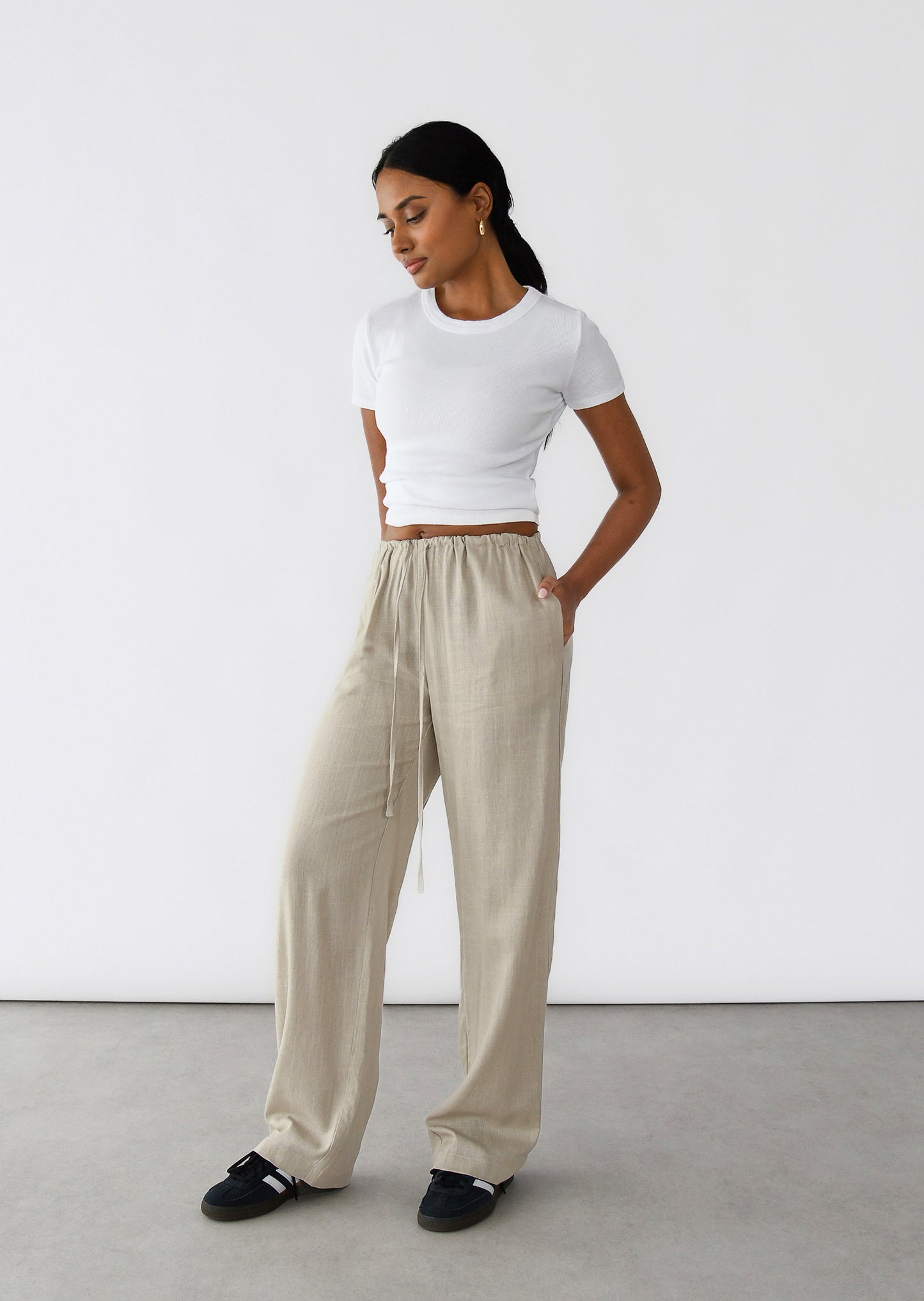 Linen wide-leg drawstring trousers