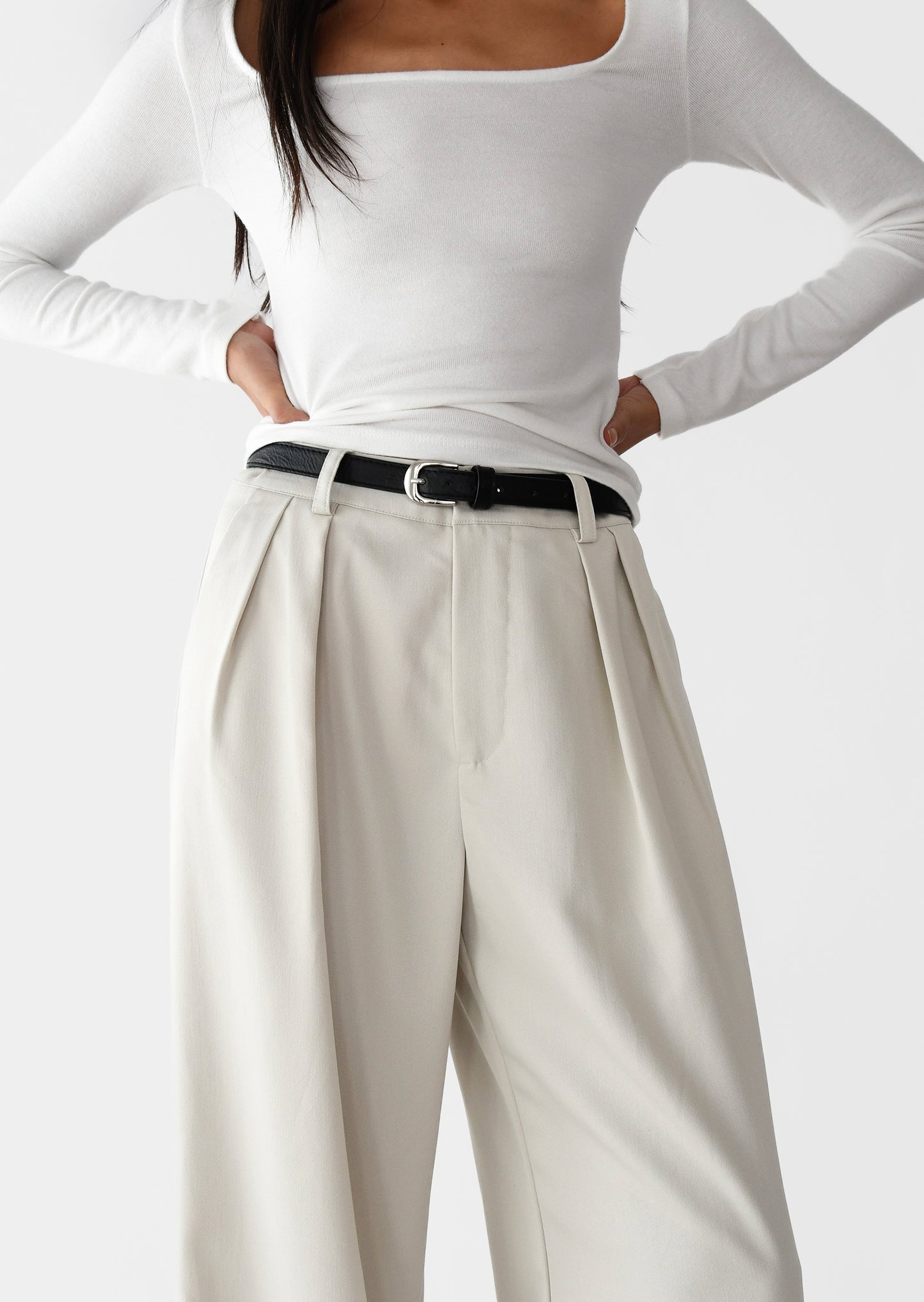 Wideleg pleated pants