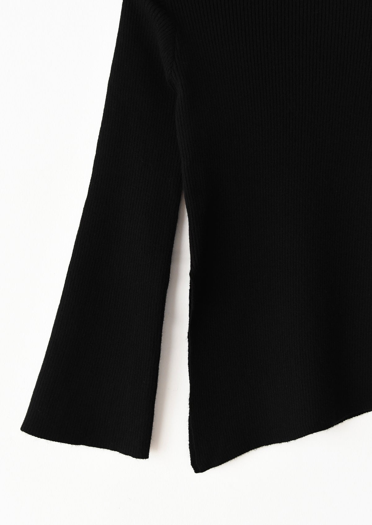 Pull asymétrique en maille