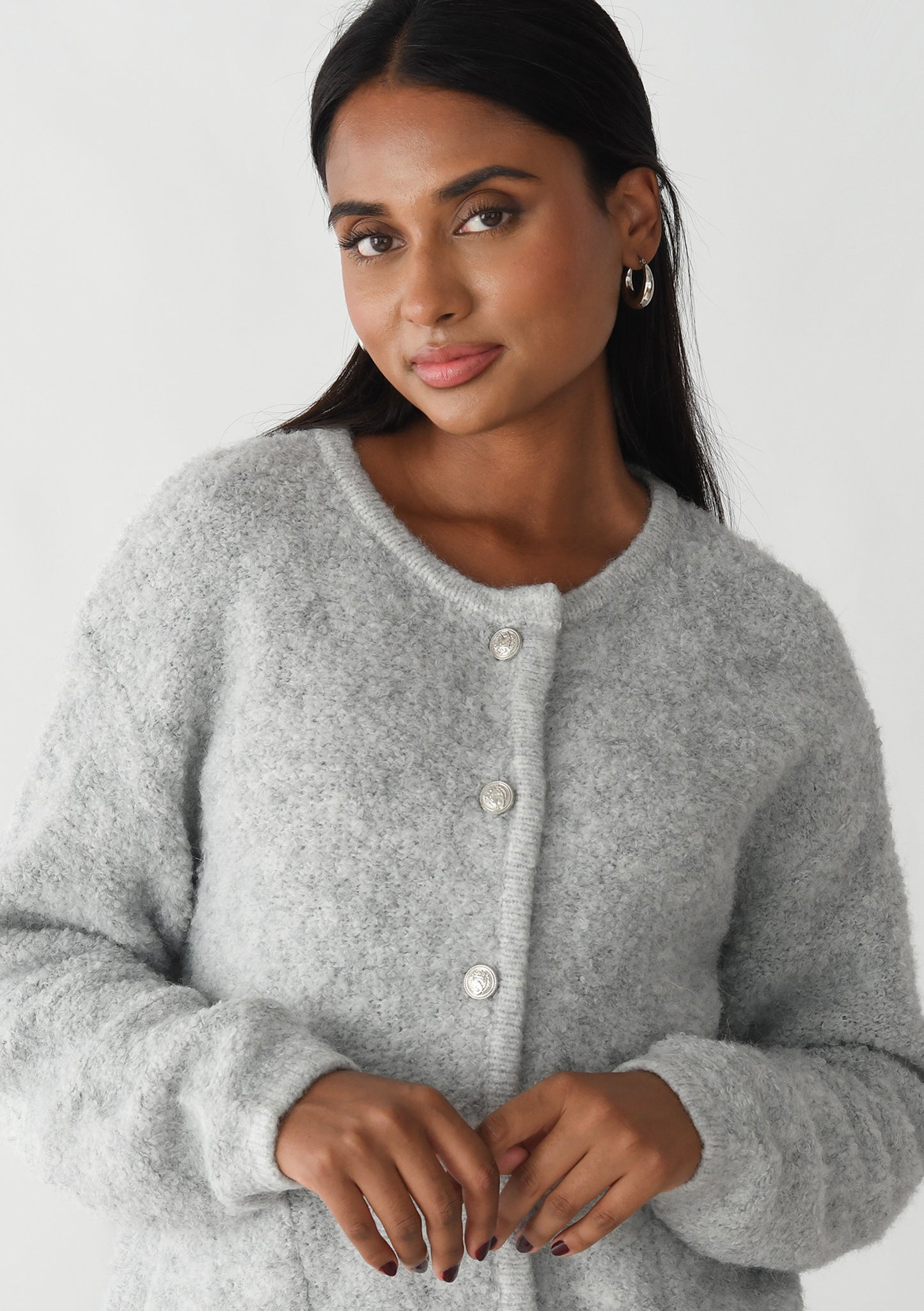 Knit cardigan buttons