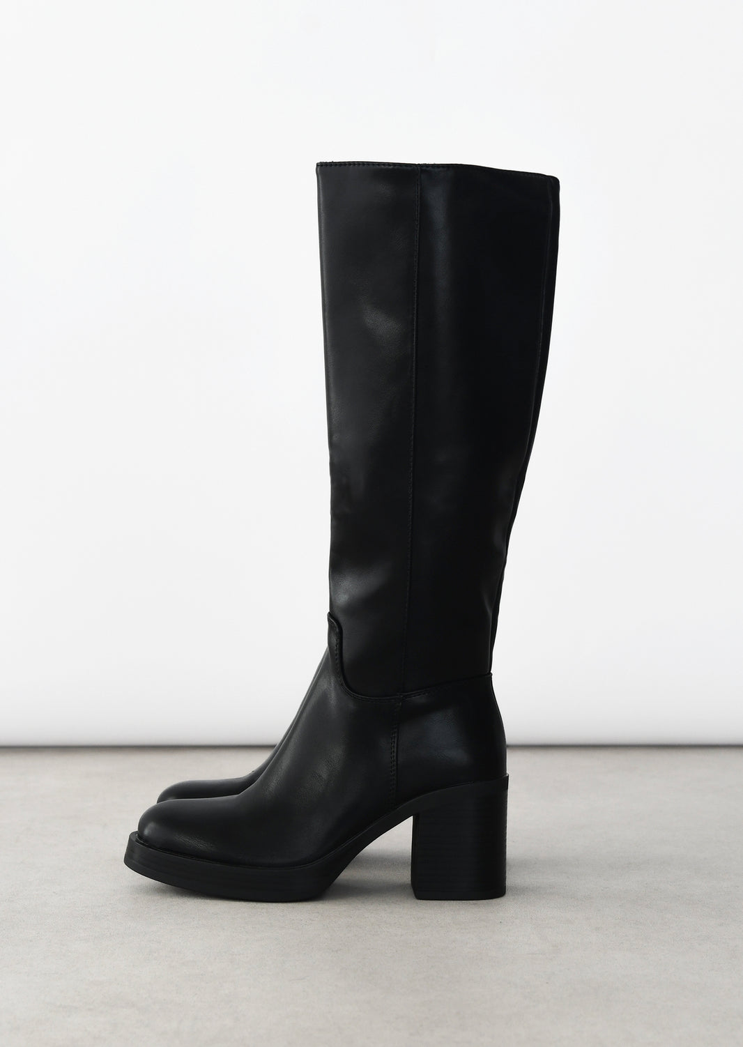 Block heel knee-high boots