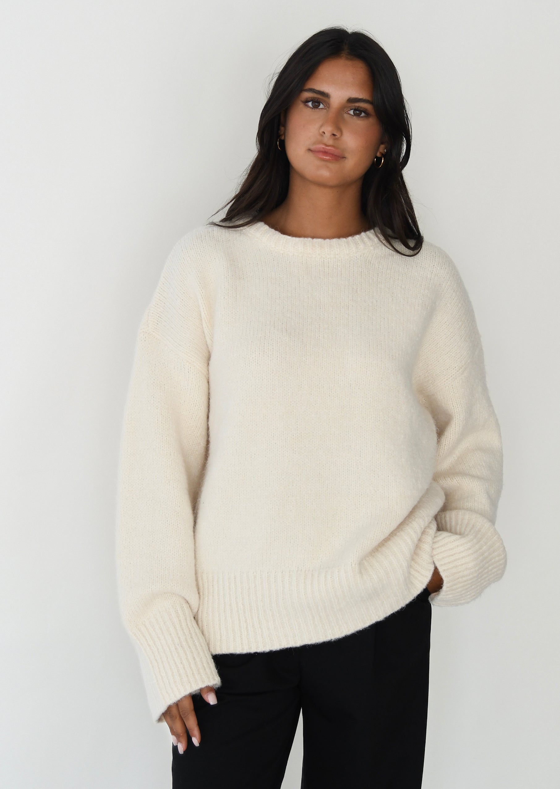 Oversized beige outlet jumper