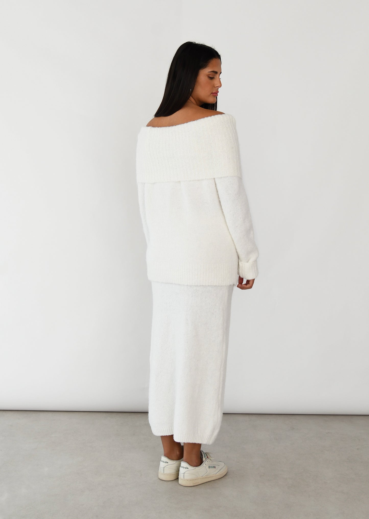 Long knitted skirt
