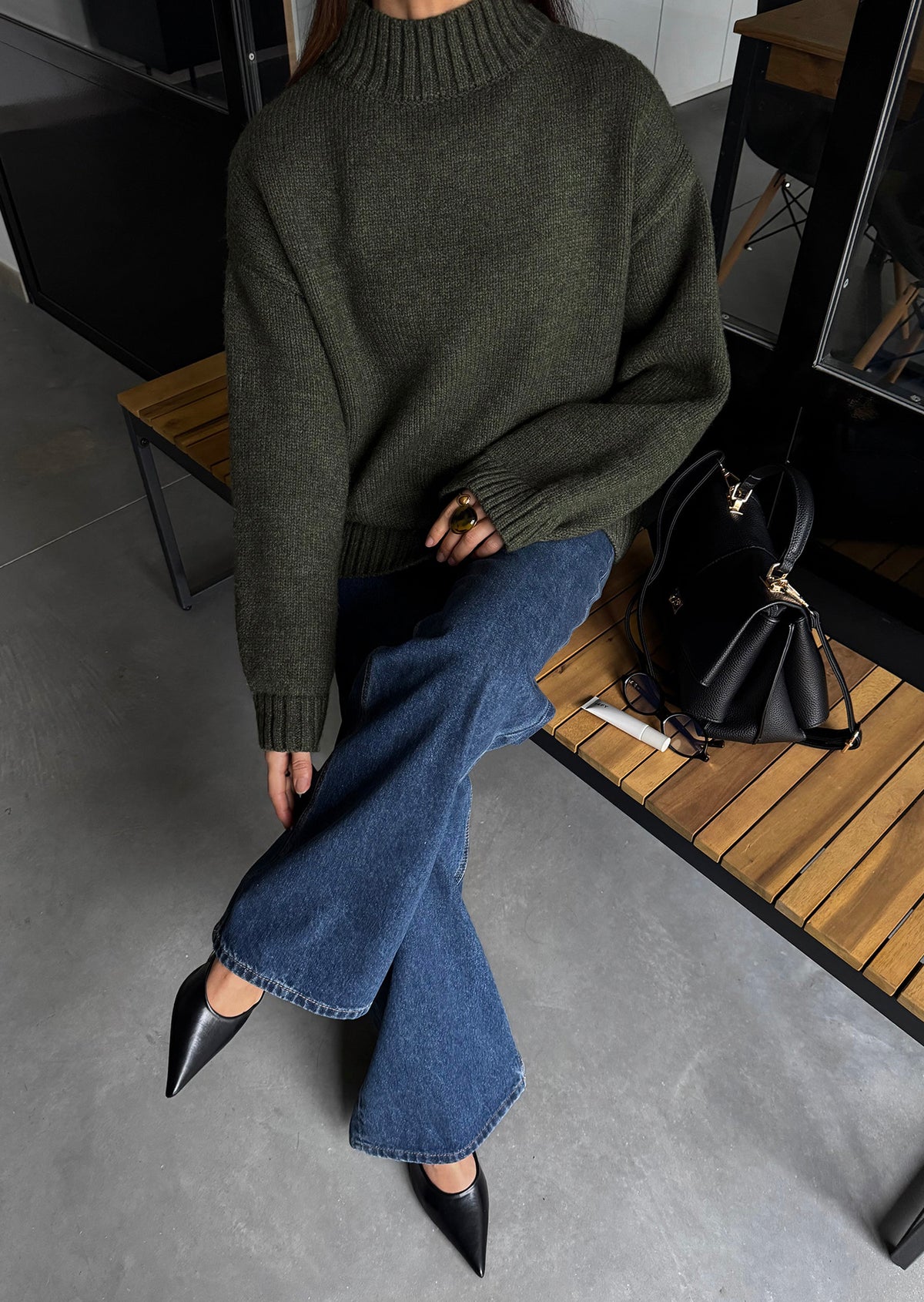 High neck knit sweater 