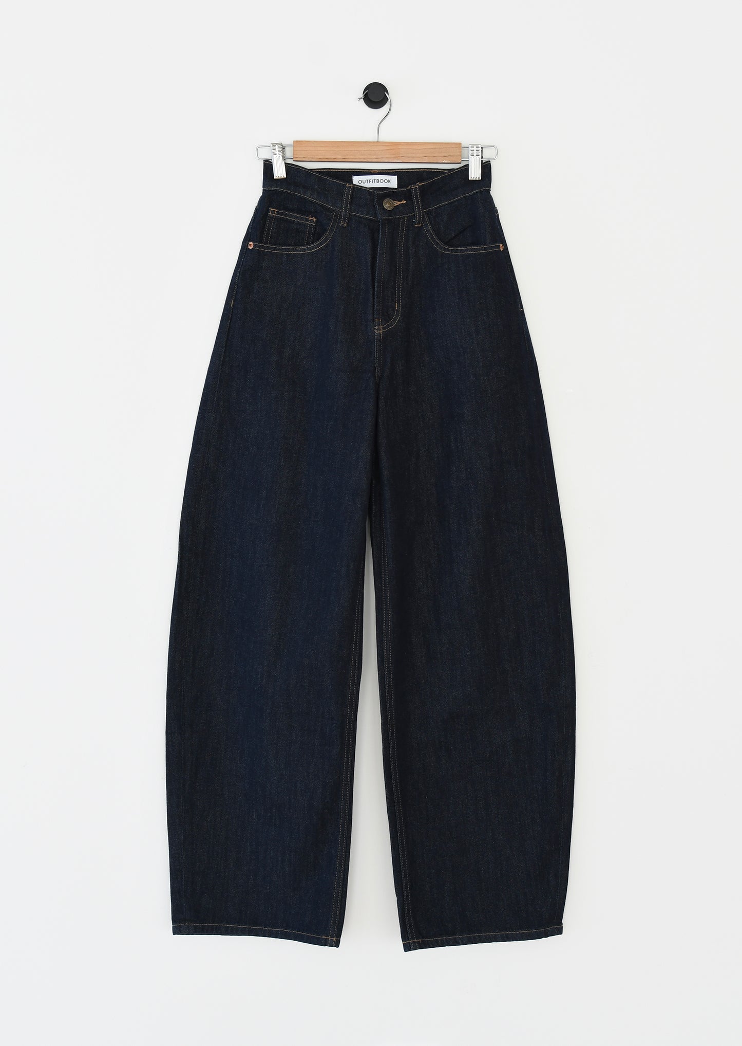 High-waisted barrel jeans
