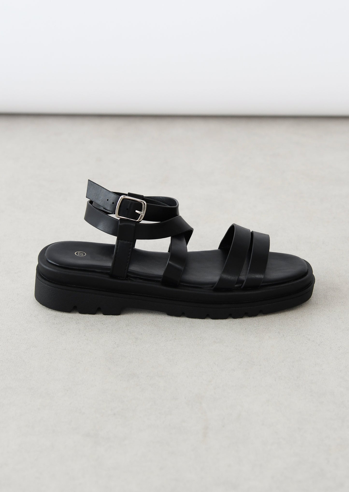 Platform strap sandals