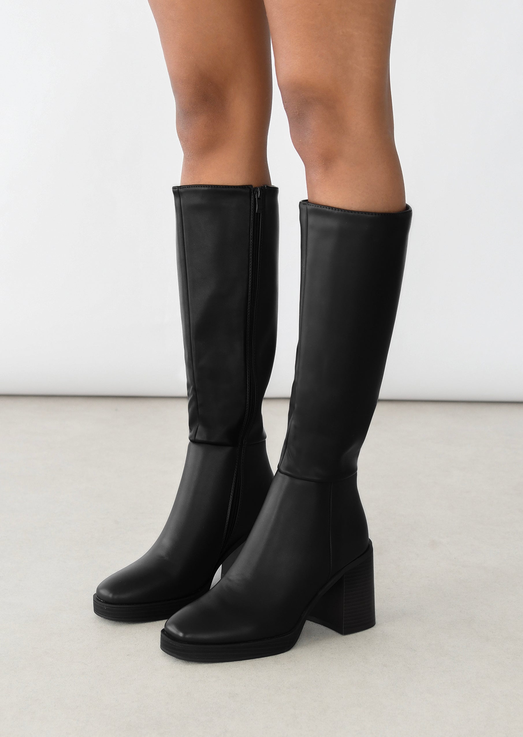 Bottes hautes à talons - Main Image