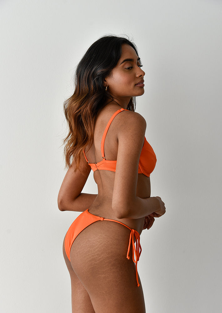 Bas bikini côtelé orange