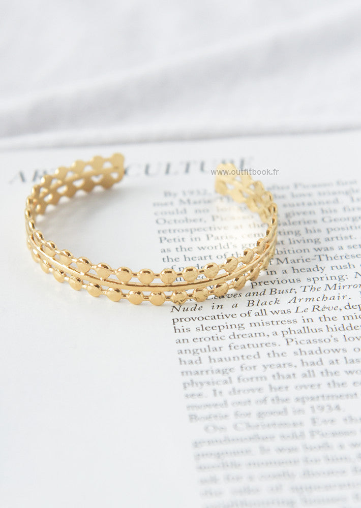Cuff bracelet in gold tone