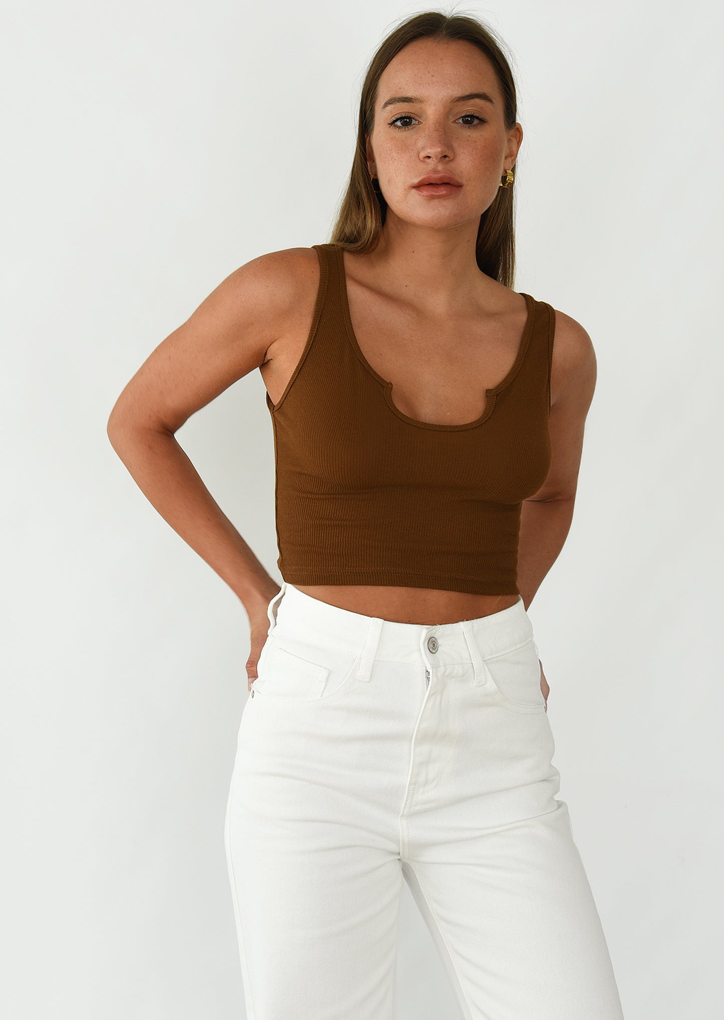 Ribbed vest with notch neck in brown