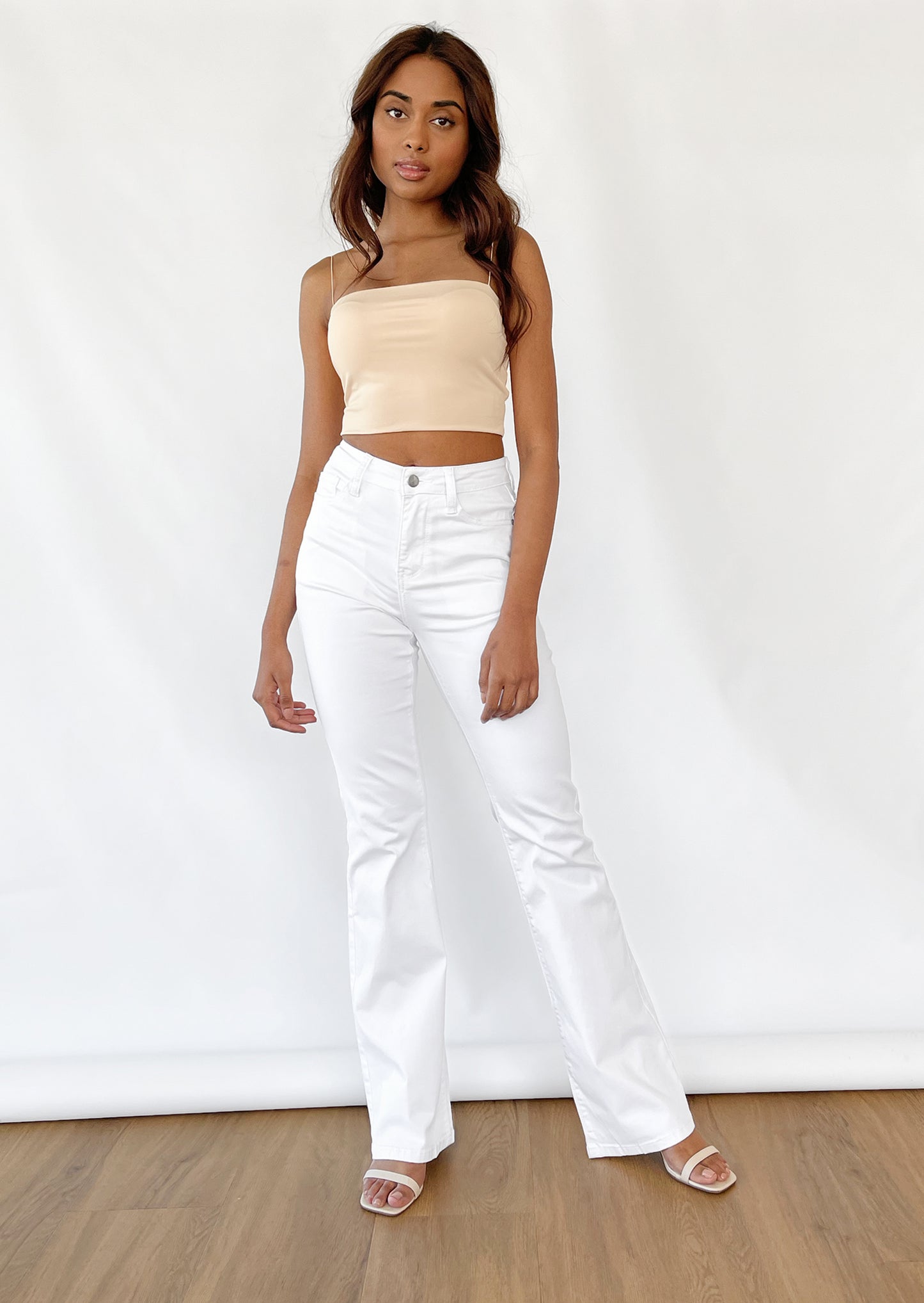 Flare jeans in white