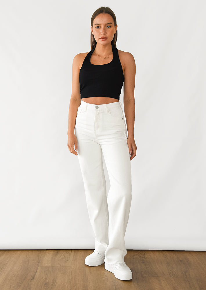 Straight leg jeans with raw hem in white