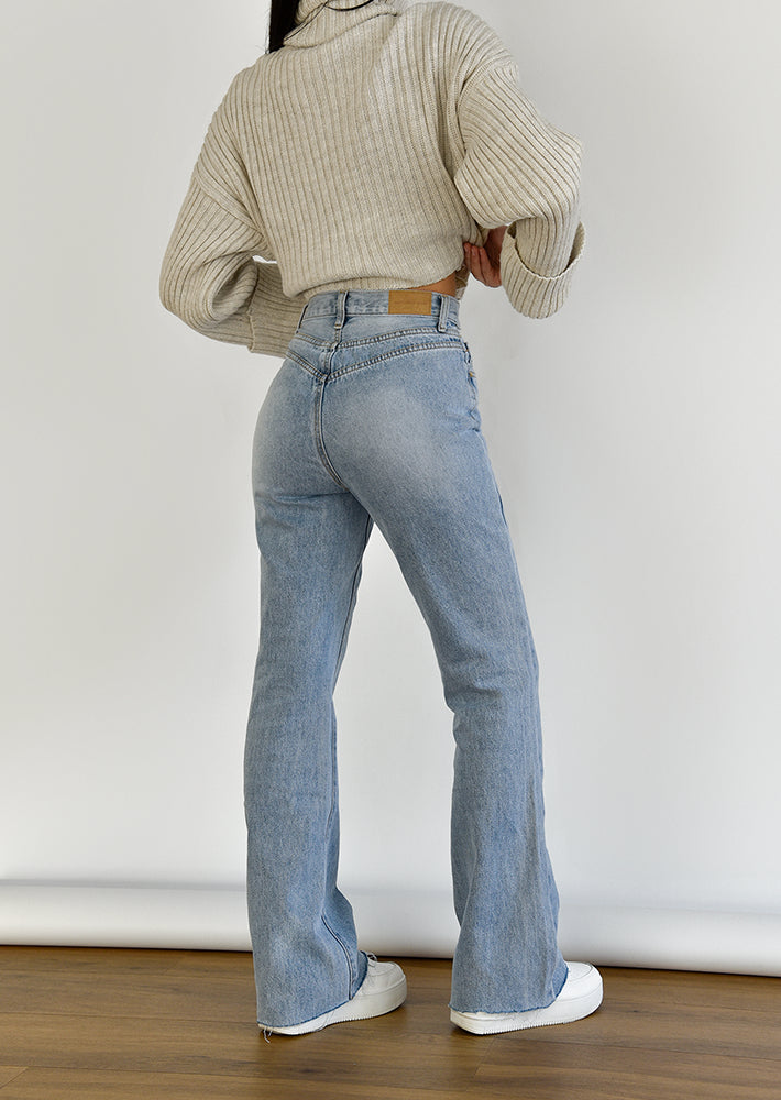 Flare jeans in light blue