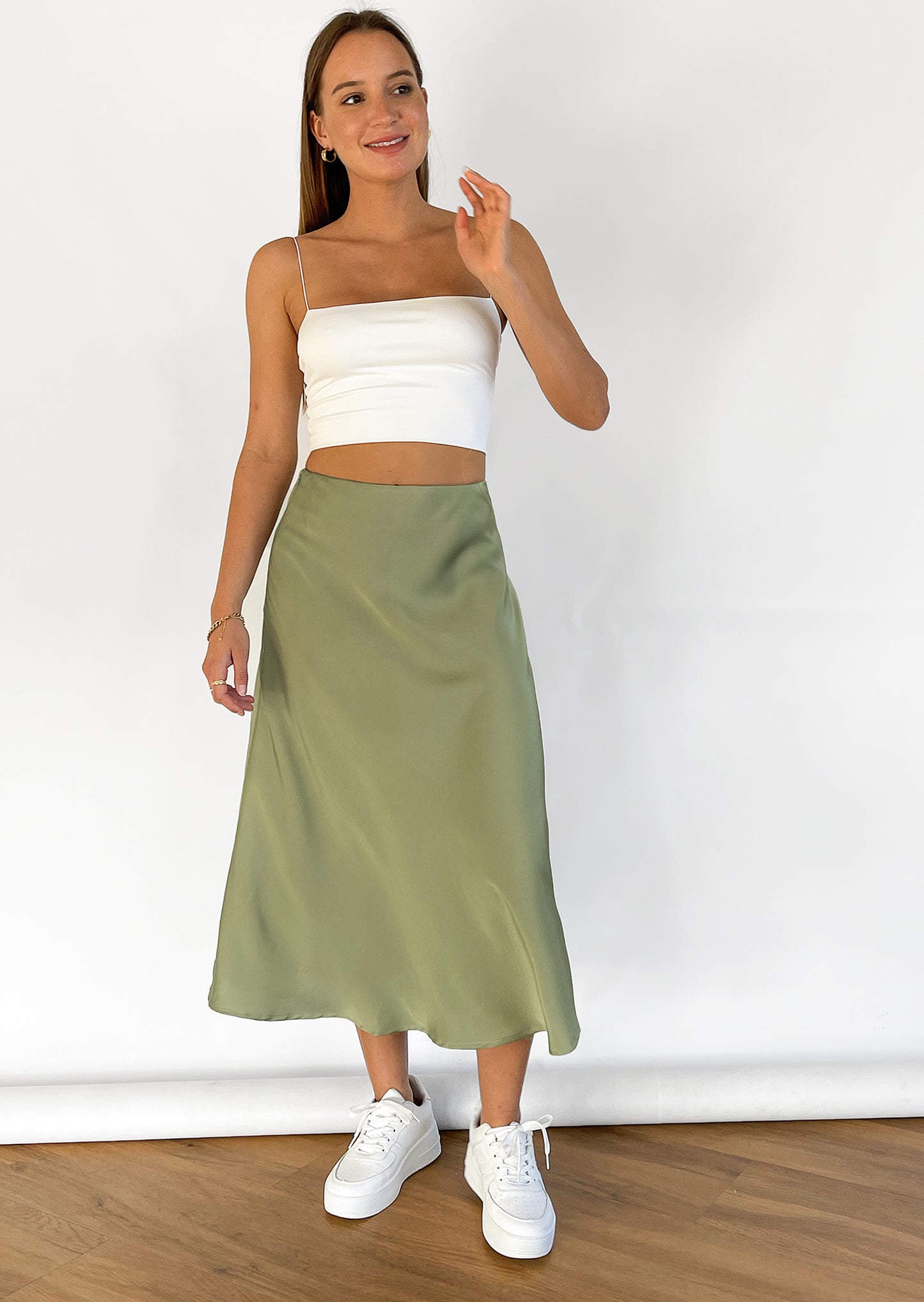 Satin midi skirt in green