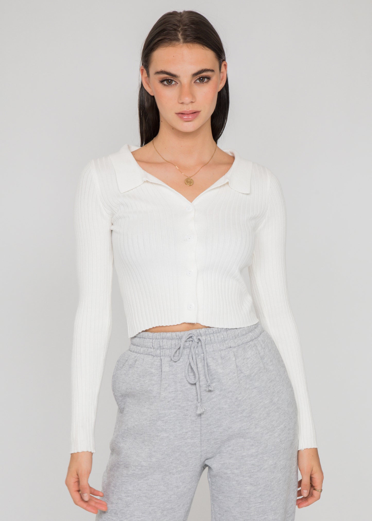 Ribbed jumper with revere collar in white