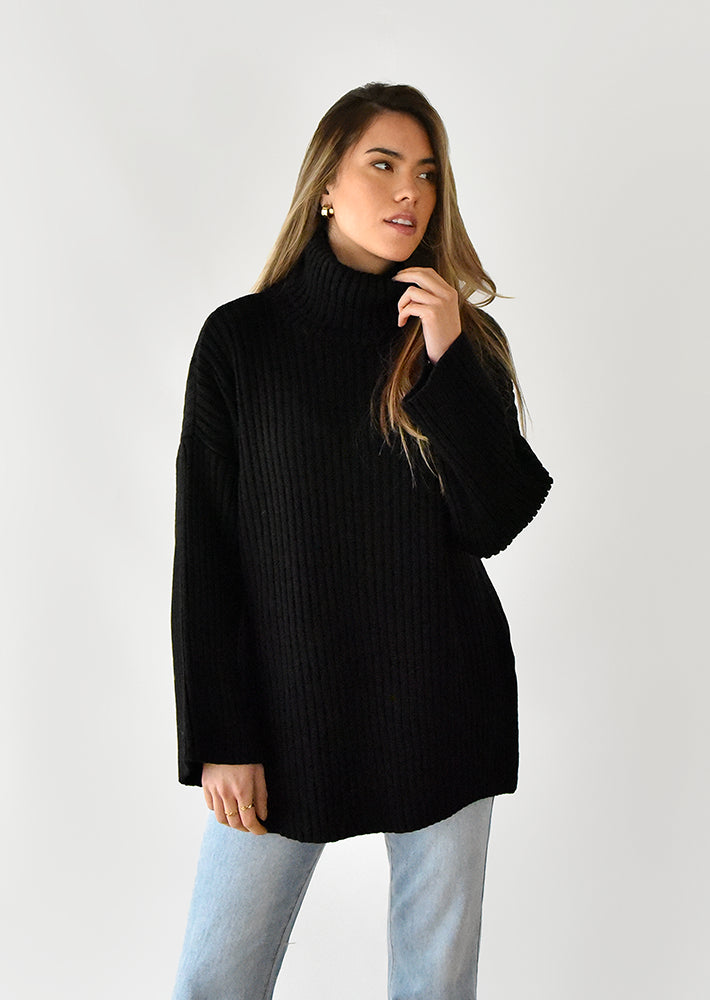 Pull col roulé noir
