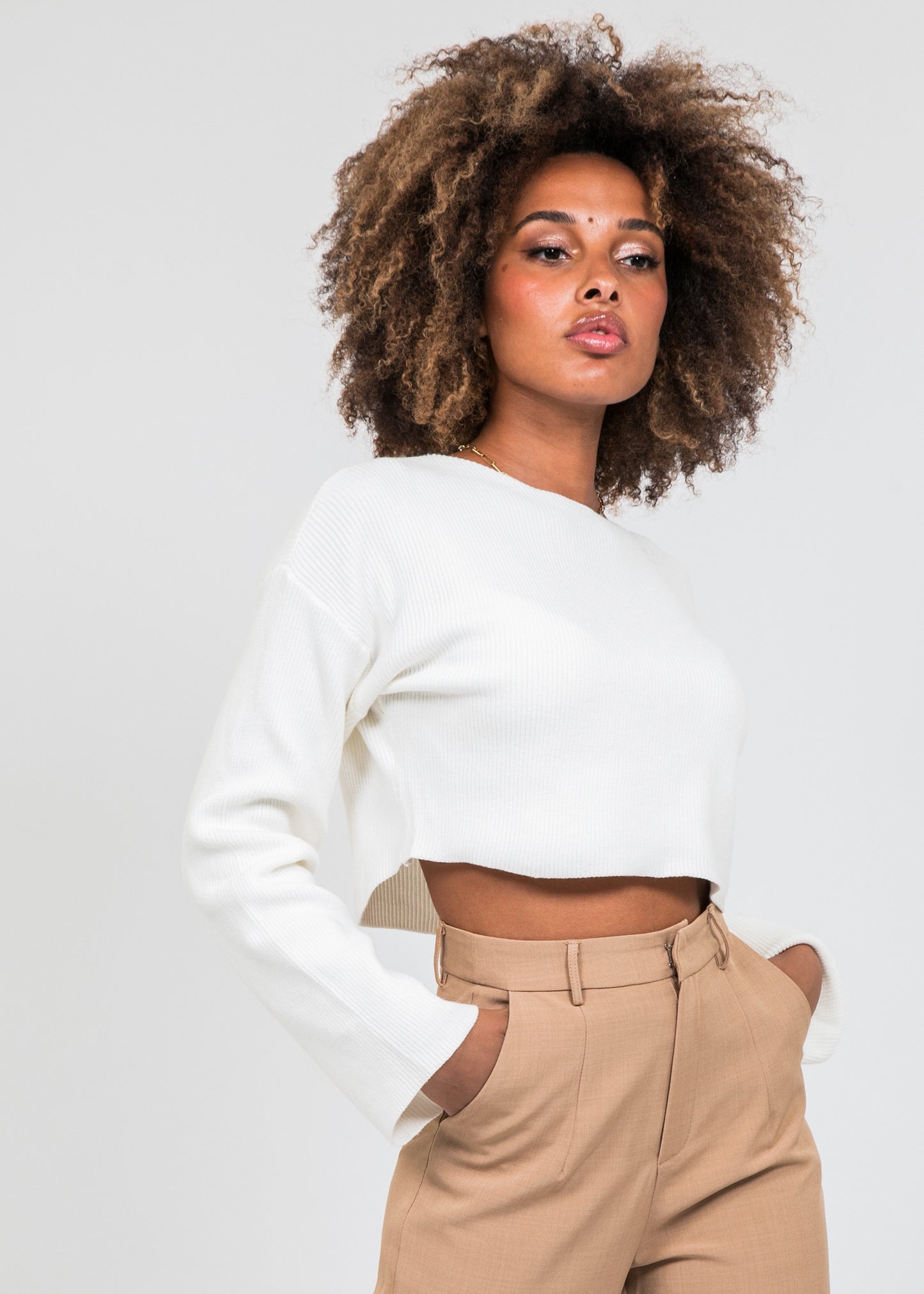 Cropped oversize jumper in white