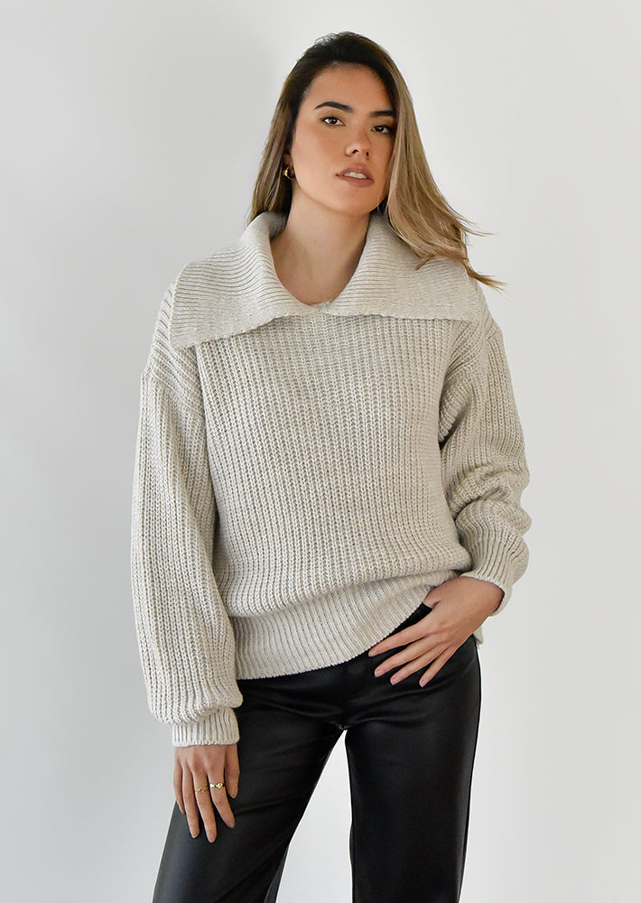 Pull en maille col revers