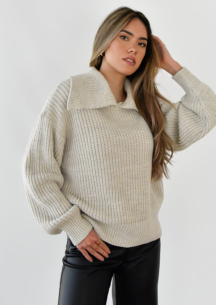 Pull en maille col revers