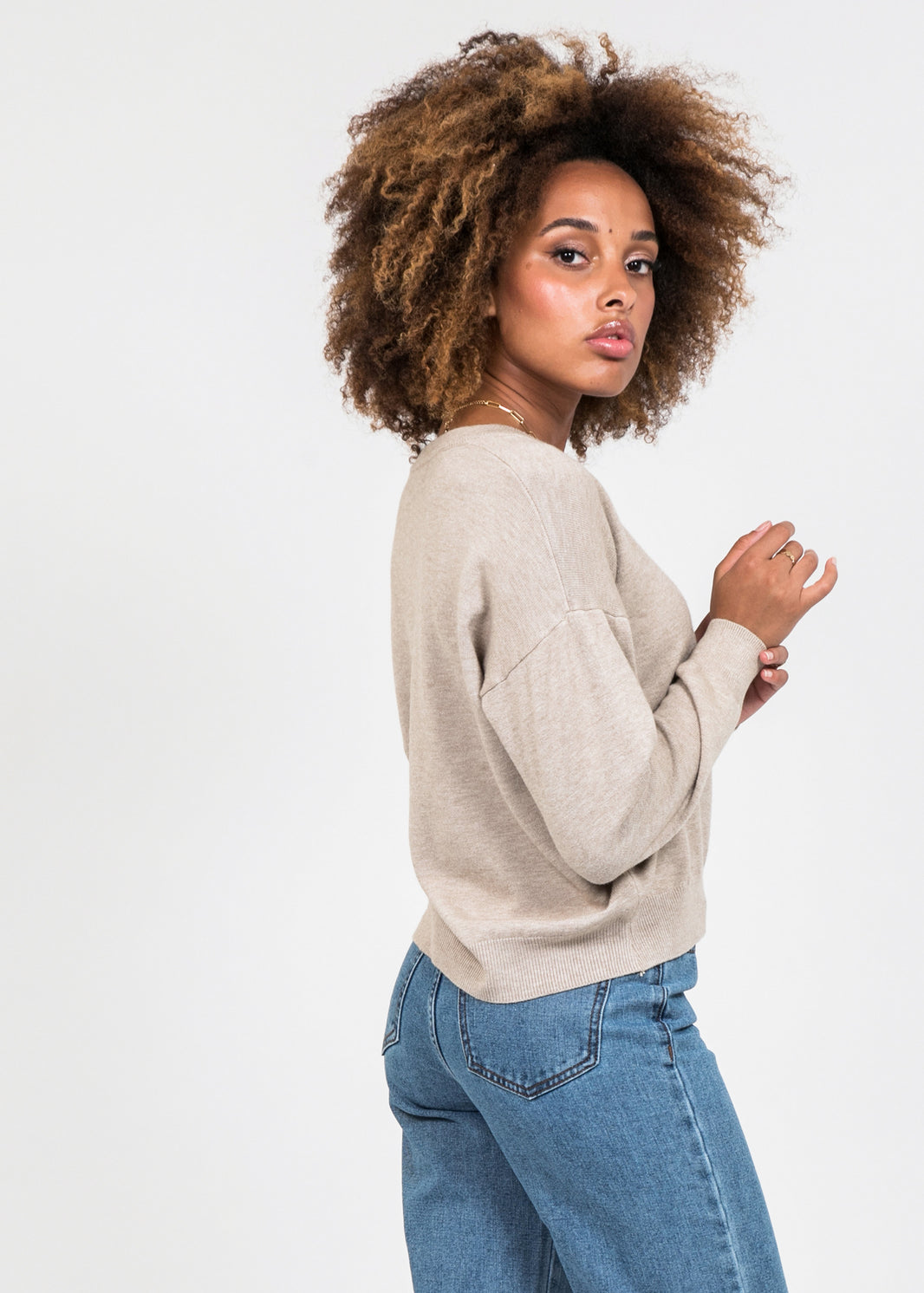 Pull col V en maille taupe