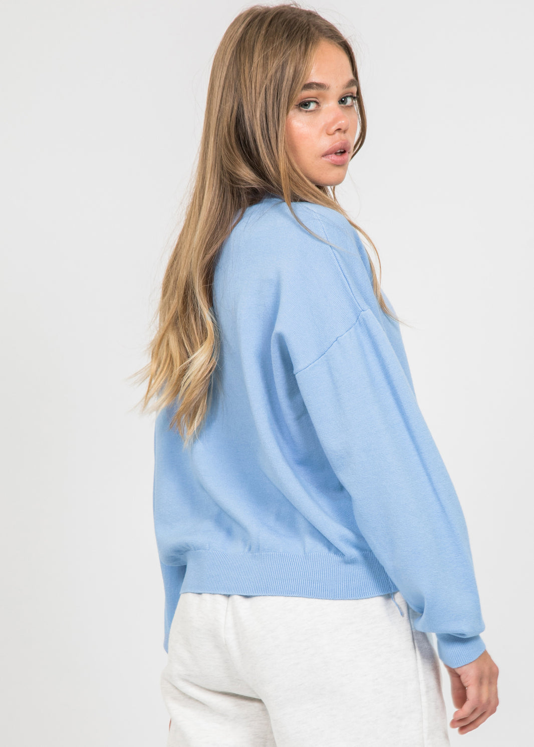 Pull oversize col rond en maille bleu