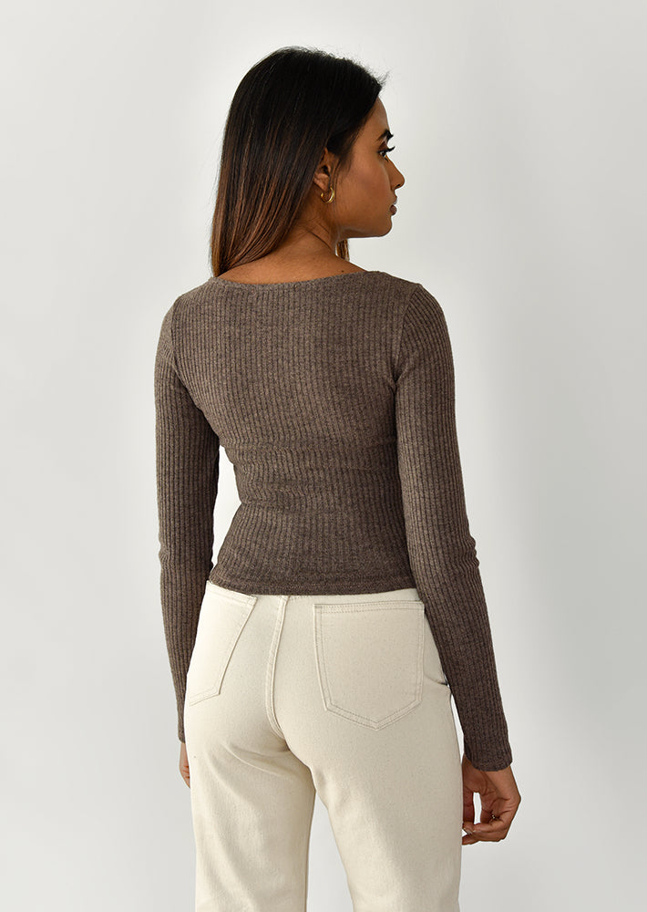 Ribbed top with square neck in brown