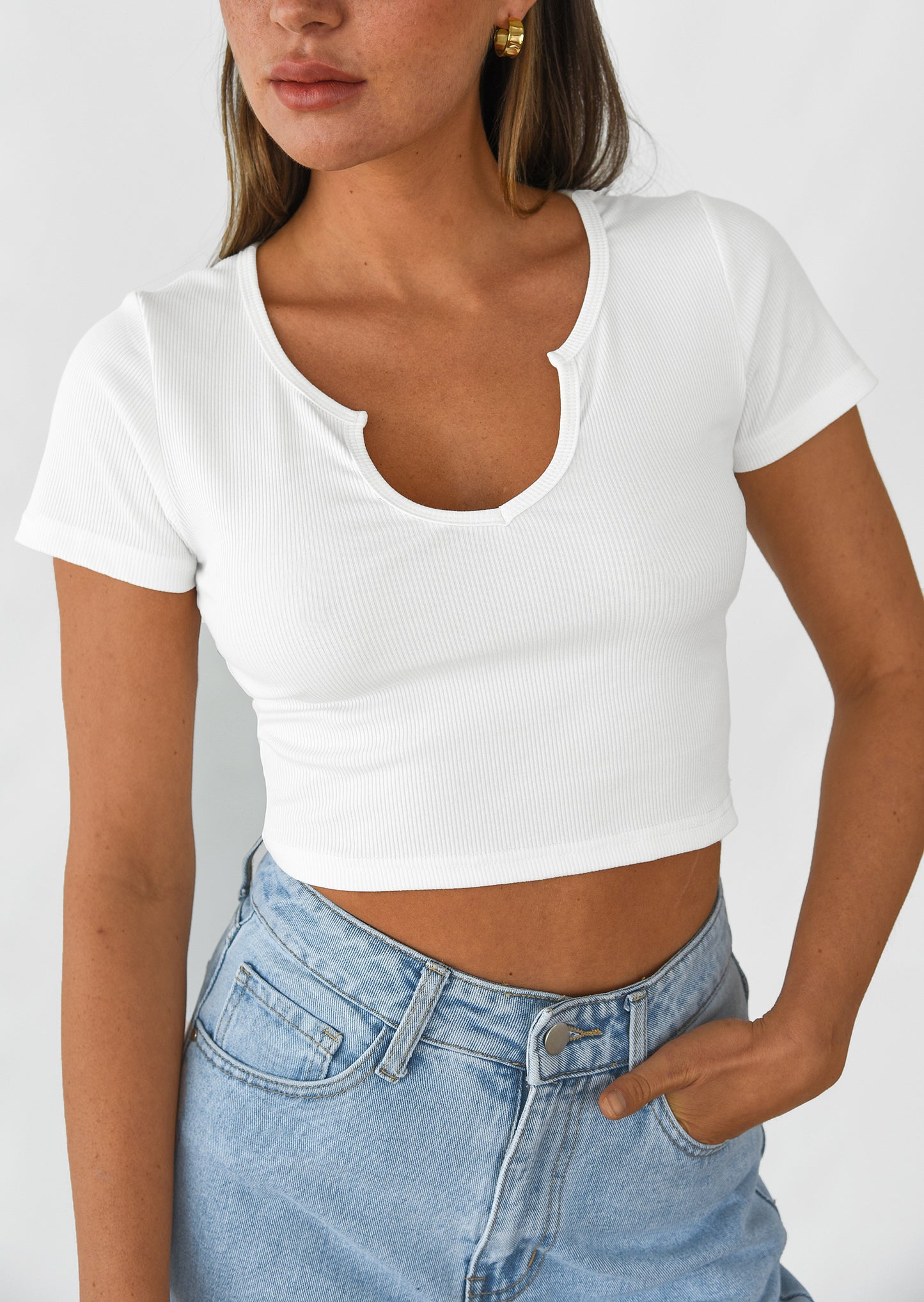 Ribbed top with notch neck in white